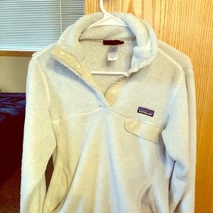 Pategonia Sweater size M